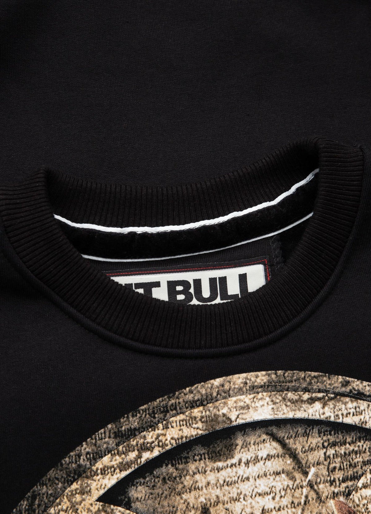 Crewneck Curb