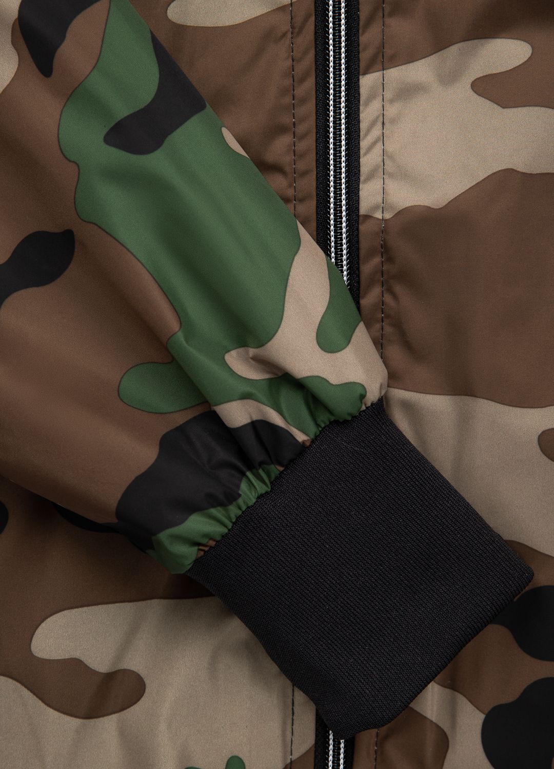 Transitional hooded jacket Athletic Sleeve