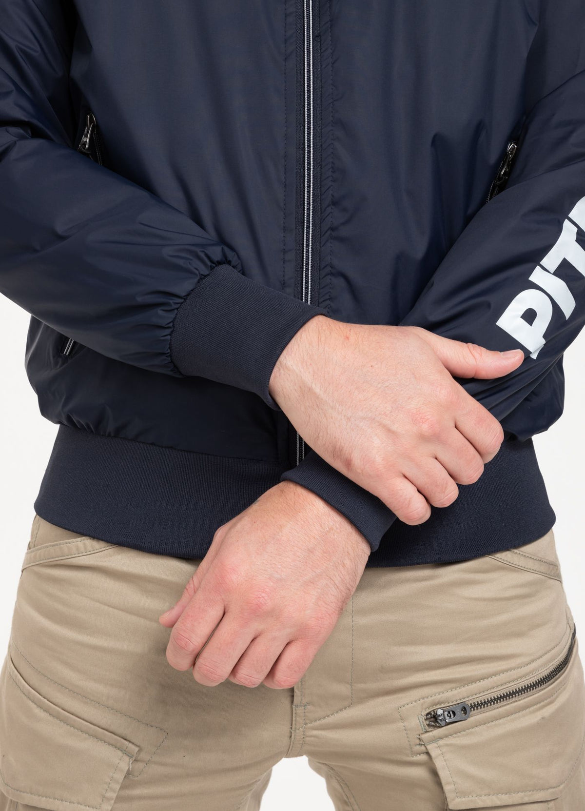 Transitional hooded jacket Athletic Sleeve