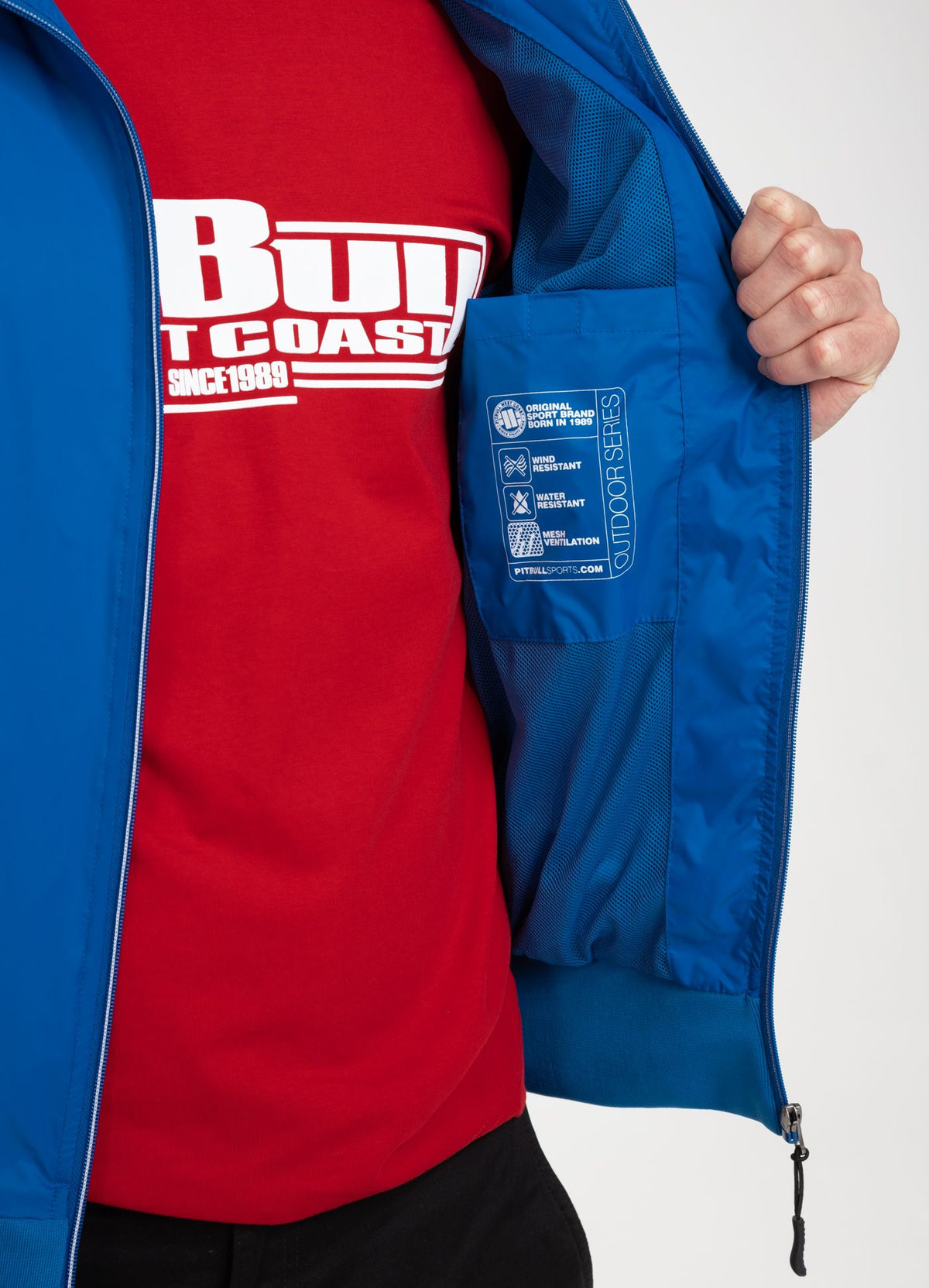 Transitional hooded jacket Athletic Sleeve