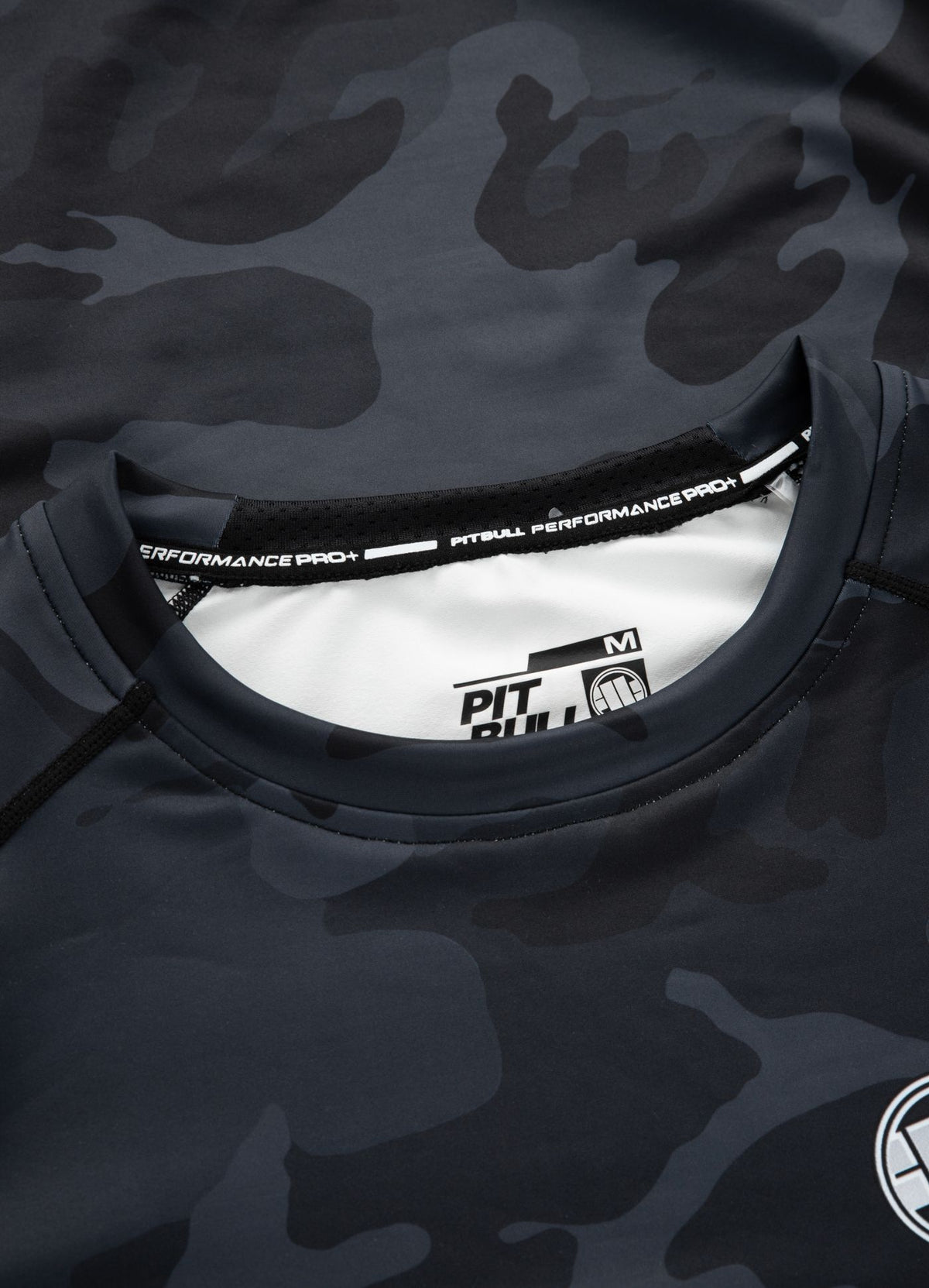 Longsleeve Rashguard Performance Pro plus All Black Camo Small Logo
